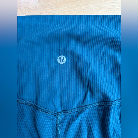 lululemon athletica Teal Leggings - Picture 3 of 4